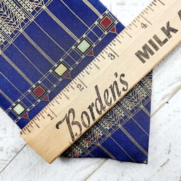 Frank Lloyd Wright Tree Of Life Silk Tie - Picture 3 of 8